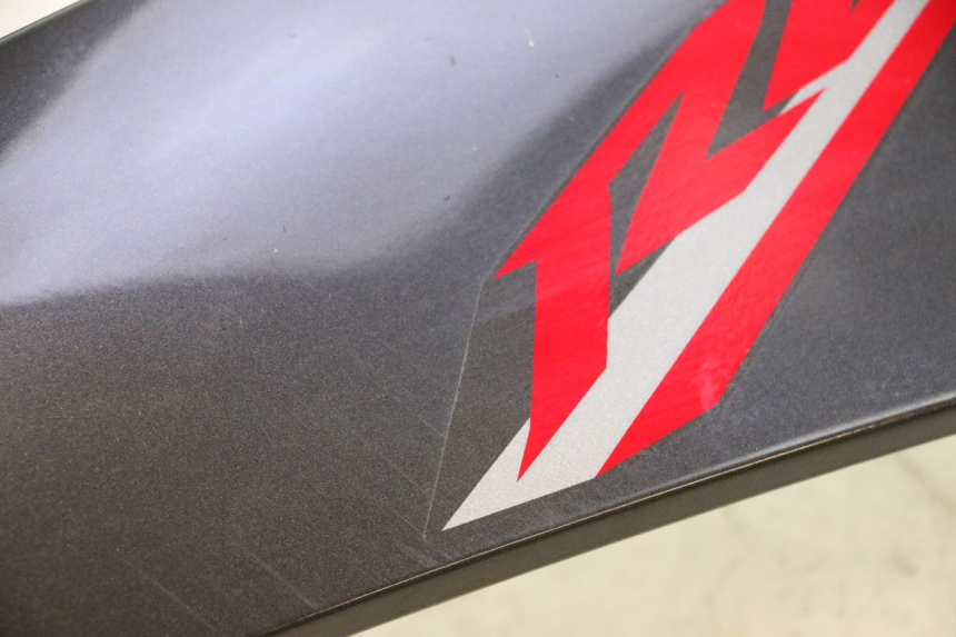 photo de LEWY PRZEDNI BOK YAMAHA YZF R6 600 (2008 - 2009) - Widok profilu