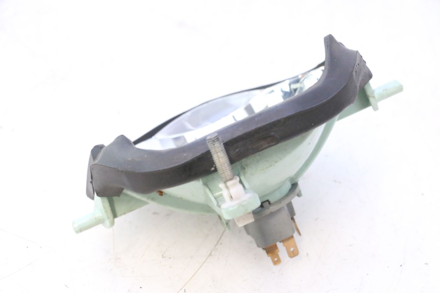 photo de OBUDOWA REFLEKTORA PIAGGIO ZIP 4T 50 (2006 - 2017) - Zbliżenie techniczne