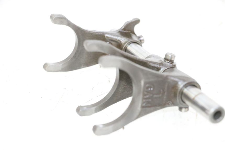 photo de widełki skrzyni biegów HONDA CBR RR FIREBLADE 900 (1992 - 1994) - Inny kąt widzenia