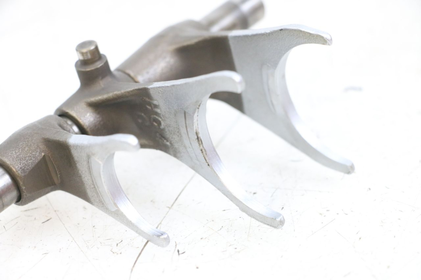 photo de widełki skrzyni biegów HONDA TRX 300 (1988 - 2000) - Inny kąt widzenia