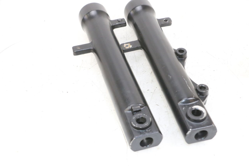 photo de OSŁONA WIDEŁEK AMORTYZATORA KYMCO AGILITY 16+ 4T 50 (2018 - 2023) - Zoom stanu zużycia