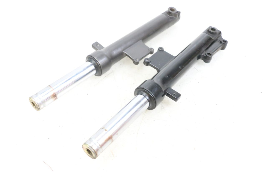 photo de OSŁONA WIDEŁEK AMORTYZATORA KYMCO AGILITY 4T 50 (2018 - 2022) - Szczegół części