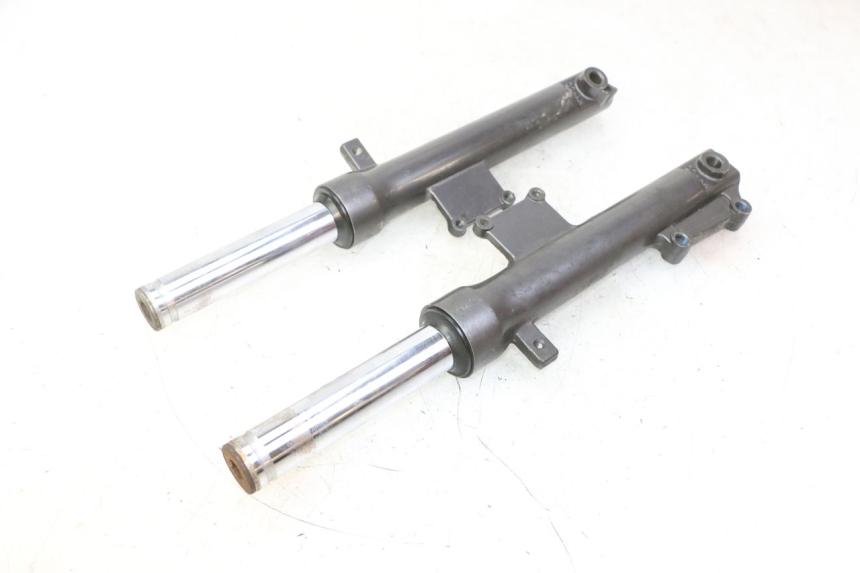 photo de OSŁONA WIDEŁEK AMORTYZATORA KYMCO AGILITY 4T 50 (2005 - 2018) - Stan powierzchni