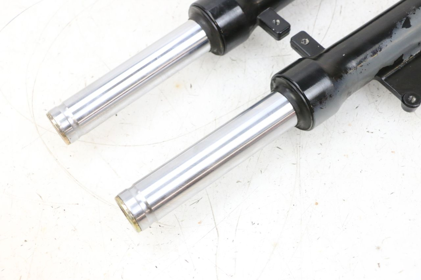 photo de OSŁONA WIDEŁEK AMORTYZATORA KYMCO AGILITY 4T 50 (2018 - 2022) - Część sprawdzona