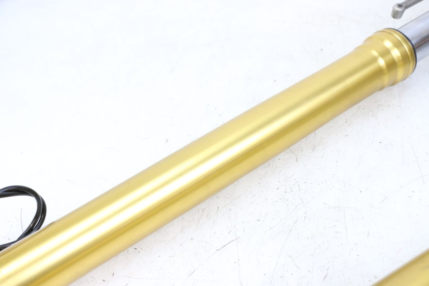 photo de OSŁONA WIDEŁEK ZAWIESZENIA PRZEDNIEGO BMW S RR ABS S1000RR 1000 (2015 - 2018) - Kontrola wizualna