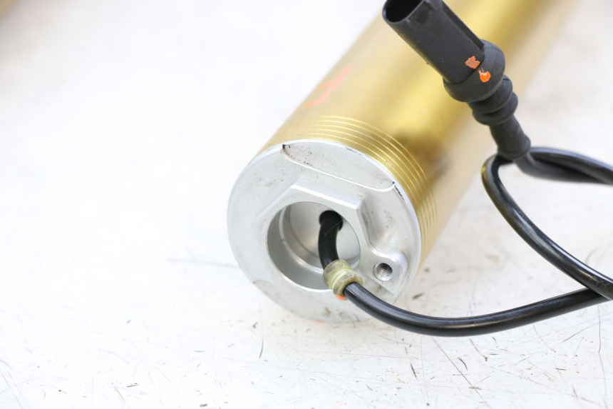 photo de OSŁONA WIDEŁEK ZAWIESZENIA PRZEDNIEGO BMW S RR ABS S1000RR 1000 (2015 - 2018) - Punkty mocowania