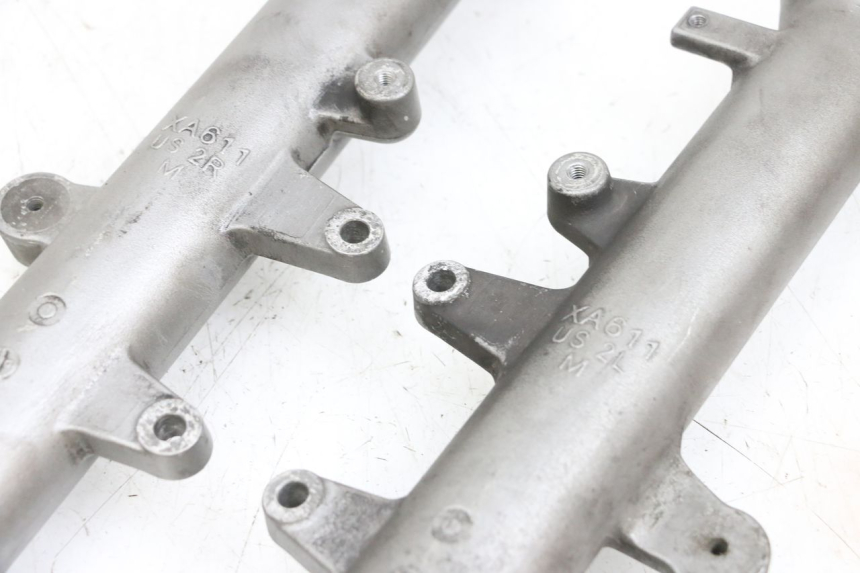 photo de OSŁONA WIDEŁEK ZAWIESZENIA PRZEDNIEGO SUZUKI BURGMAN EXECUTIVE ABS 650 (2006 - 2012) - Oznaczenia i referencje