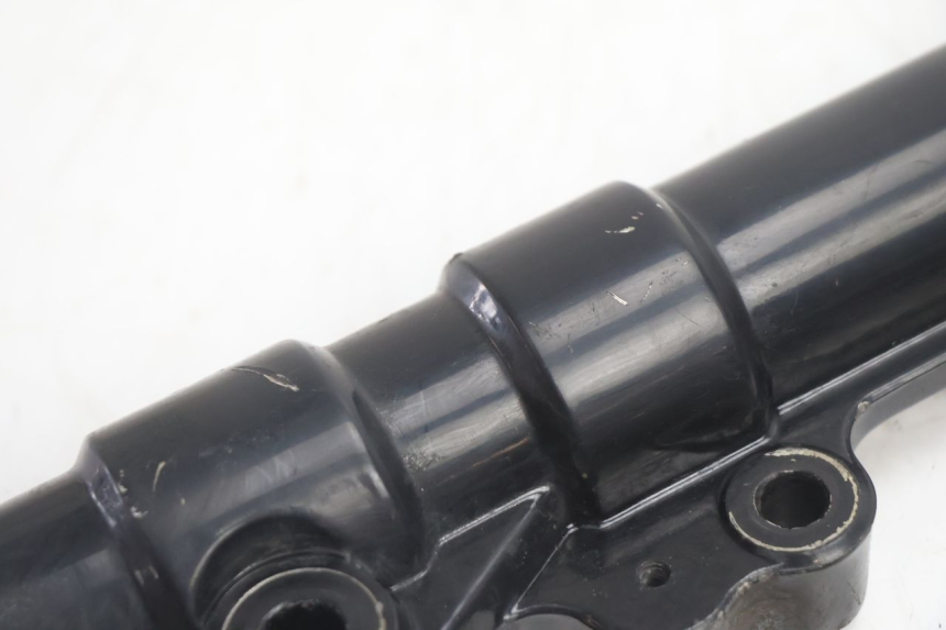 photo de OSŁONA WIDEŁEK ZAWIESZENIA PRZEDNIEGO YAMAHA BW'S BWS 125 (2010 - 2013) - Zbliżenie techniczne