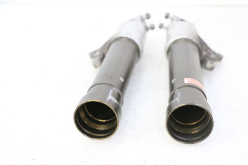 photo de OSŁONA WIDEŁEK ZAWIESZENIA PRZEDNIEGO HONDA CBR RR FIREBLADE 900 (1992 - 1994) - Szczegół części