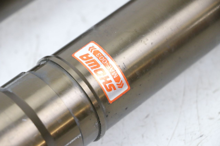 photo de OSŁONA WIDEŁEK ZAWIESZENIA PRZEDNIEGO HONDA CBR RR FIREBLADE 900 (1992 - 1994) - Punkty mocowania