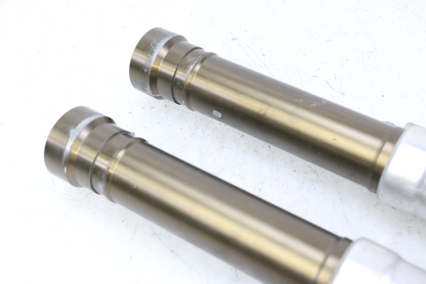 photo de OSŁONA WIDEŁEK ZAWIESZENIA PRZEDNIEGO HONDA CBR RR FIREBLADE 900 (1992 - 1994) - Część sprawdzona