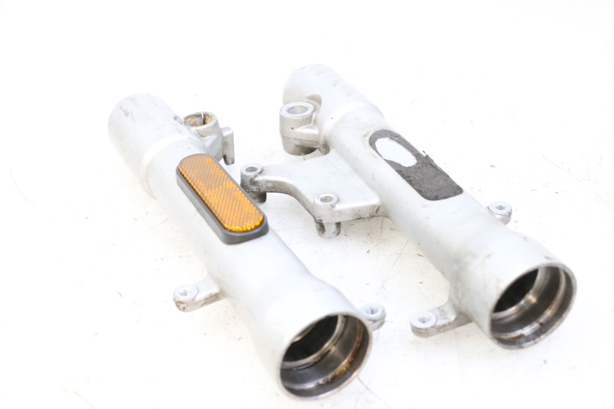 photo de OSŁONA WIDEŁEK ZAWIESZENIA PRZEDNIEGO PEUGEOT CITYSTAR 50 (2013 - 2017) - Zbliżenie techniczne