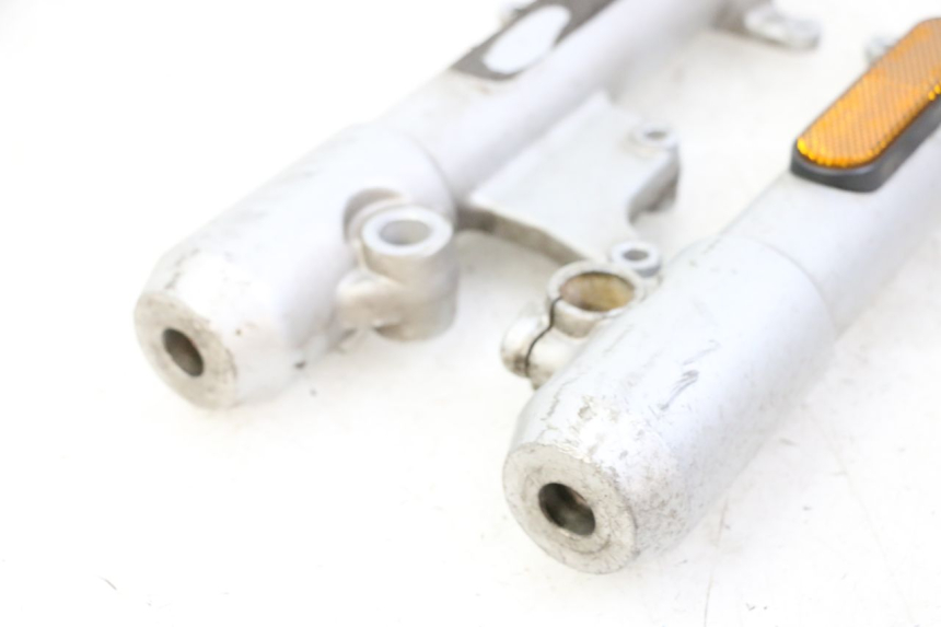 photo de OSŁONA WIDEŁEK ZAWIESZENIA PRZEDNIEGO PEUGEOT CITYSTAR 50 (2013 - 2017) - Stan powierzchni