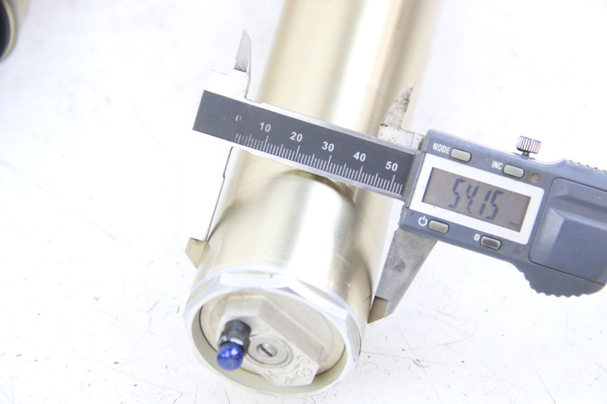 photo de OSŁONA WIDEŁEK ZAWIESZENIA PRZEDNIEGO HONDA CRF 250 (2010 - 2013) - Inny kąt widzenia