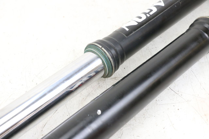 photo de OSŁONA WIDEŁEK ZAWIESZENIA PRZEDNIEGO HONDA CRF R 250 (2020 - 2021) - Zdjęcie dodatkowe