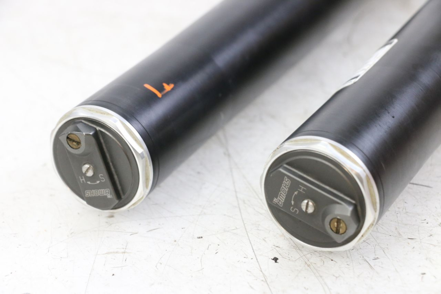 photo de OSŁONA WIDEŁEK ZAWIESZENIA PRZEDNIEGO HONDA CRF R 250 (2020 - 2021) - Część sprawdzona