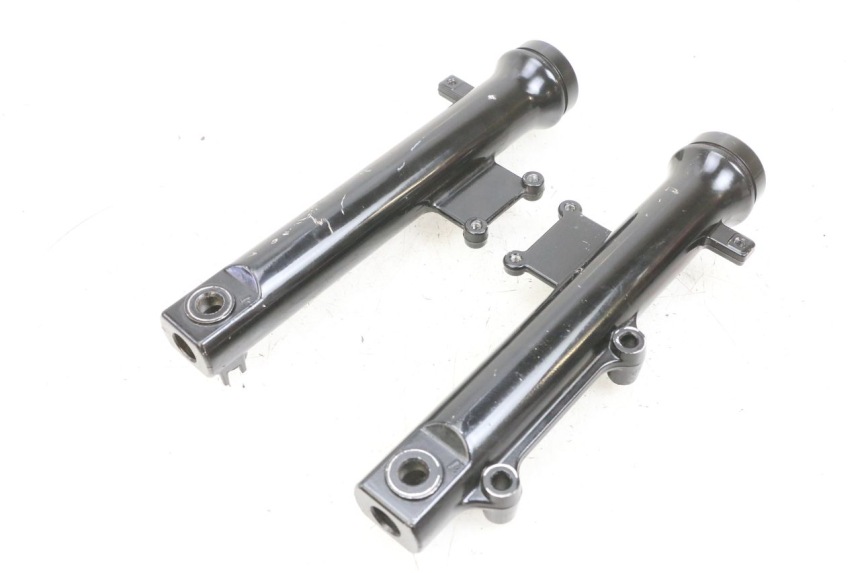 photo de OSŁONA WIDEŁEK ZAWIESZENIA PRZEDNIEGO SYM CROX 4T 50 (2016 - 2023) - Widok główny