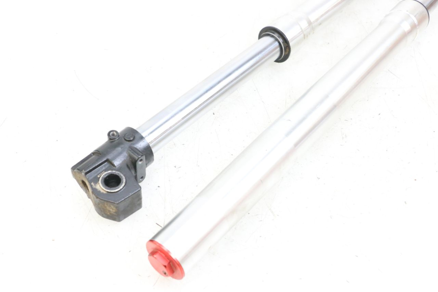 photo de OSŁONA WIDEŁEK AMORTYZATORA KSR RACING DRIFT 140 - Zbliżenie techniczne