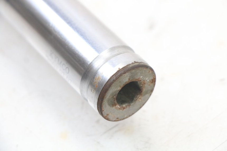 photo de PRAWY TUBUS WIDEŁEK KYMCO AGILITY 4T 50 (2005 - 2018) - Część sprawdzona