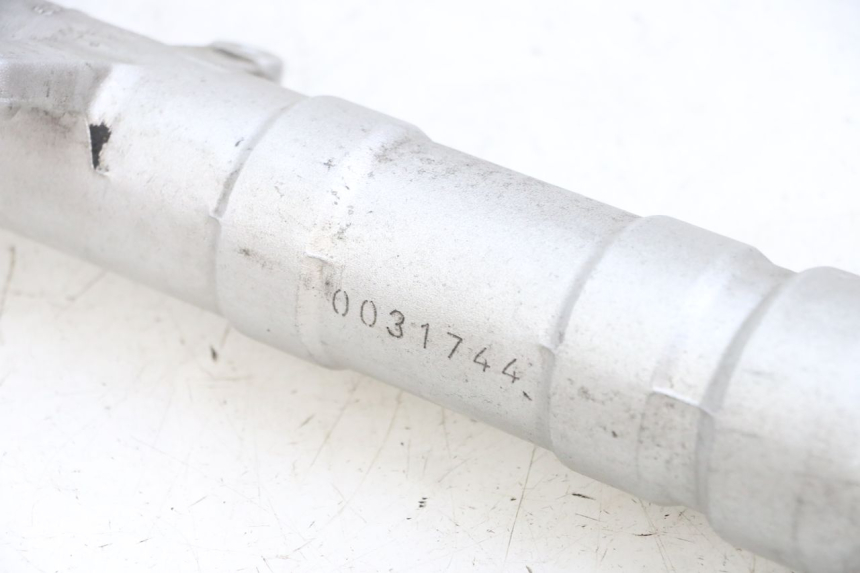 photo de PRAWY TUBUS WIDEŁEK YAMAHA FZ6 N FAZER 600 (2004 - 2006) - Szczegół części