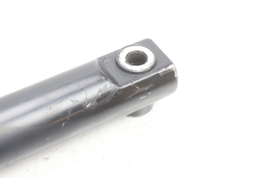 photo de PRAWY TULEJKA WIDEŁEK SYM ORBIT III 3 4T 50 (2021 - 2025) - Zbliżenie techniczne