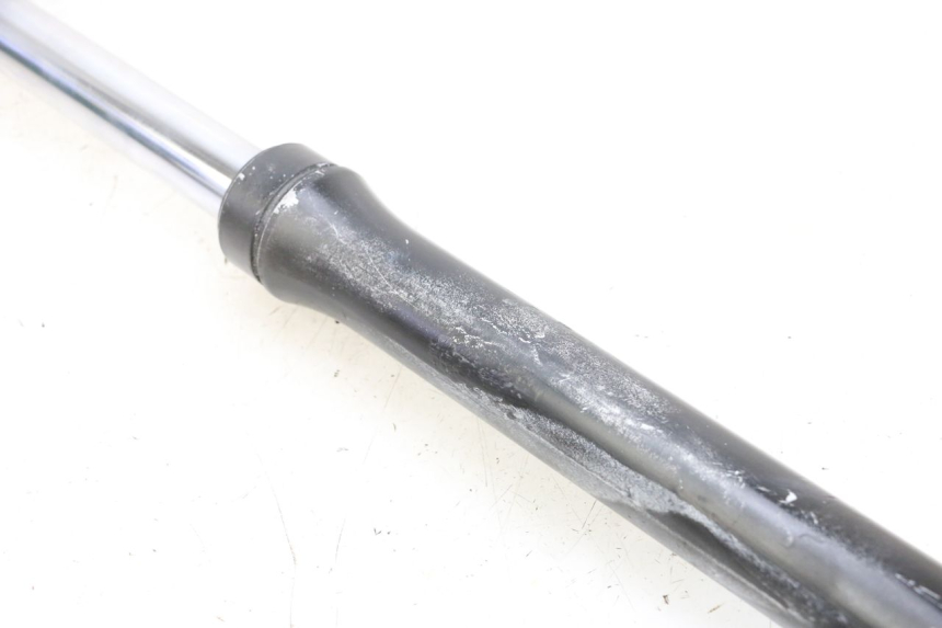 photo de PRAWY TUBUS WIDEŁEK YAMAHA TTR 125 (2000 - 2020) - Oznaczenia i referencje