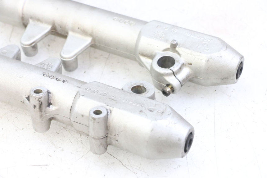 photo de OSŁONA WIDEŁEK AMORTYZATORA PRZEDNIEGO PEUGEOT ELYSTAR 125 (2002 - 2007) - Zbliżenie techniczne