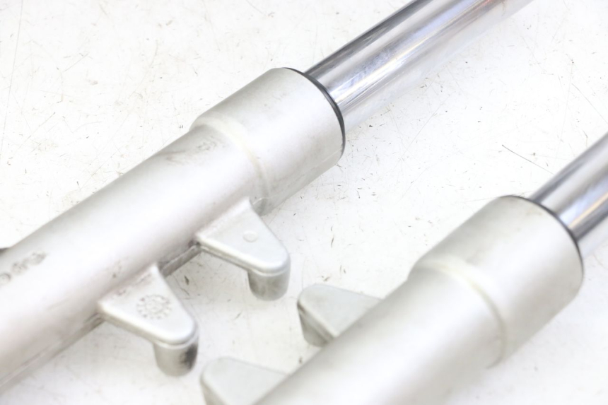 photo de OSŁONA WIDEŁEK AMORTYZATORA PRZEDNIEGO PEUGEOT ELYSTAR 125 (2002 - 2007) - Stan powierzchni