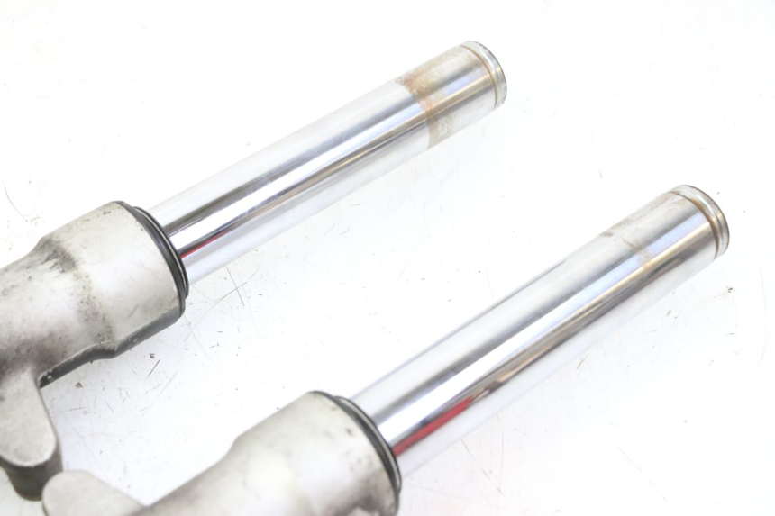 photo de OSŁONA WIDEŁEK ZAWIESZENIA PRZEDNIEGO PEUGEOT ELYSTAR 50 (2002 - 2014) - Widok ogólny