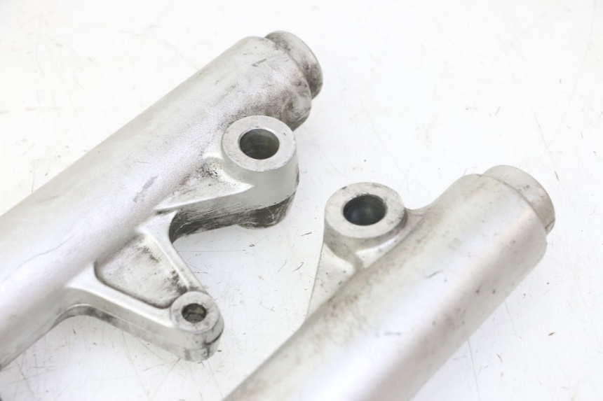 photo de OSŁONA WIDEŁEK ZAWIESZENIA PRZEDNIEGO HONDA FES S-WING SWING ABS 125 (2007 - 2015) - Część sprawdzona