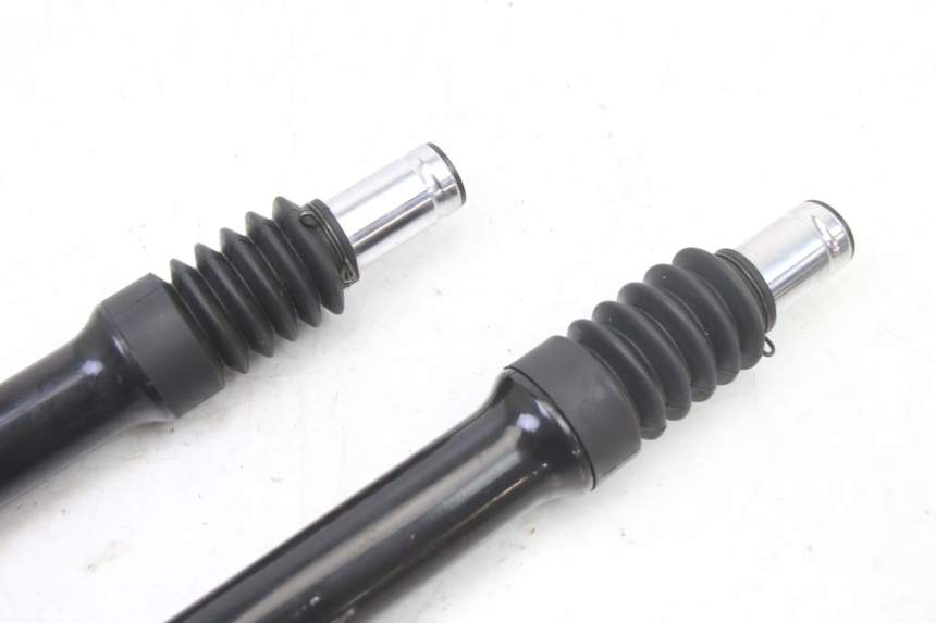 photo de OSŁONA WIDEŁEK ZAWIESZENIA PRZEDNIEGO SYM FIDDLE 3 III 125 (2014 - 2020) - Inny kąt widzenia