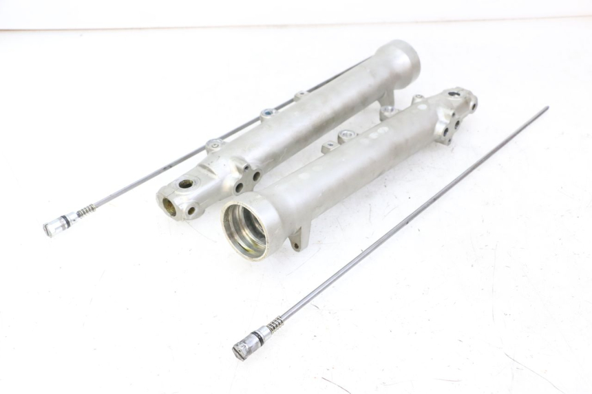 photo de OSŁONA WIDEŁEK ZAWIESZENIA PRZEDNIEGO YAMAHA FJ 36Y 1100 (1984 - 1985) - Szczegóły charakterystyczne