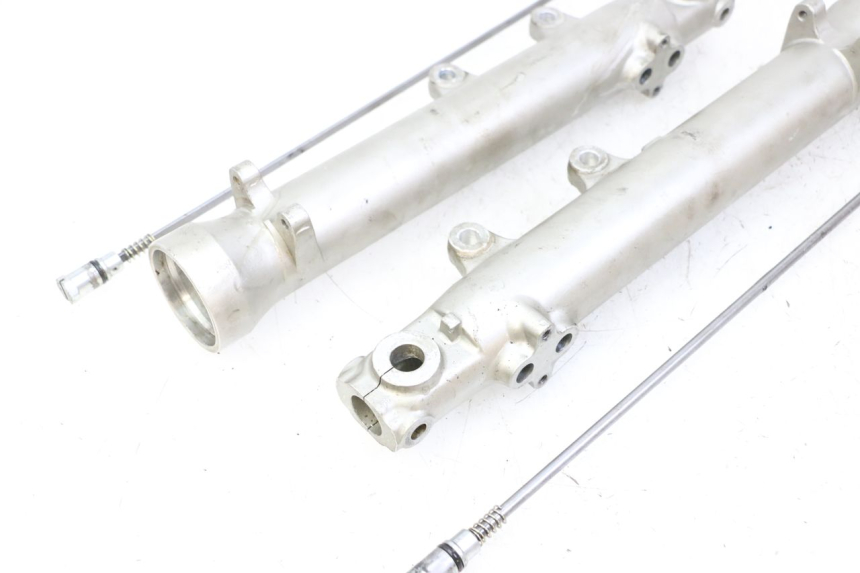 photo de OSŁONA WIDEŁEK ZAWIESZENIA PRZEDNIEGO YAMAHA FJ 36Y 1100 (1984 - 1985) - Widok ogólny