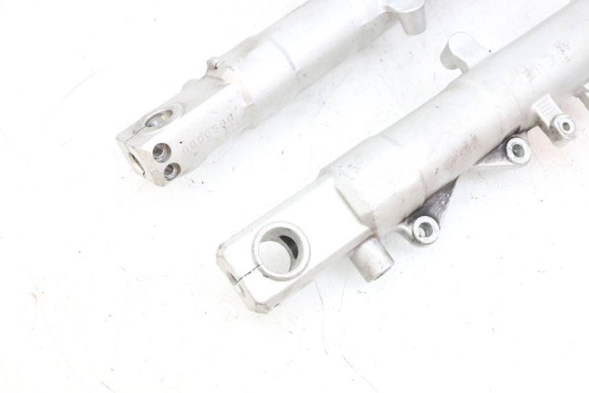 photo de OSŁONA WIDEŁEK ZAWIESZENIA PRZEDNIEGO YAMAHA FJR ABS 1300 (2006 - 2012) - Zoom stanu zużycia