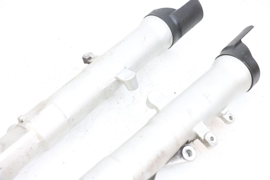 photo de OSŁONA WIDEŁEK ZAWIESZENIA PRZEDNIEGO YAMAHA FJR ABS 1300 (2006 - 2012) - Inny kąt widzenia