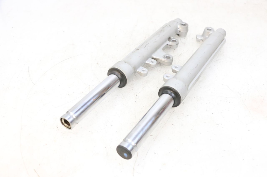 photo de OSŁONA WIDEŁEK AMORTYZATORA MBK FLIPPER 115 (2013 - 2017) - Zbliżenie techniczne