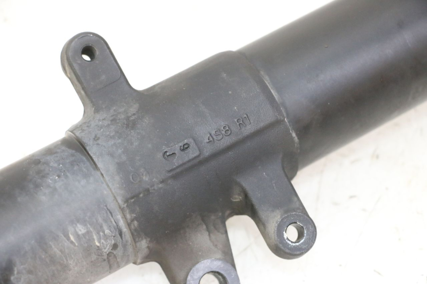 photo de OSŁONA WIDEŁEK ZAWIESZENIA PRZEDNIEGO YAMAHA FZ6 FAZER S2 600 (2007 - 2011) - Inny kąt widzenia