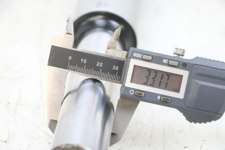 photo de LEWY POKROWIEC WIDEŁEK PIAGGIO FLY 4T 50 (2013 - 2017) - Szczegół części