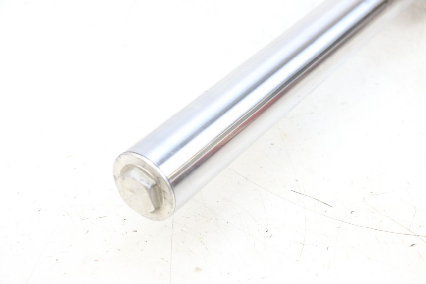 photo de LEWY POKROWIEC WIDEŁEK YAMAHA FZ6 N FAZER 600 (2004 - 2006) - Zbliżenie komponentów