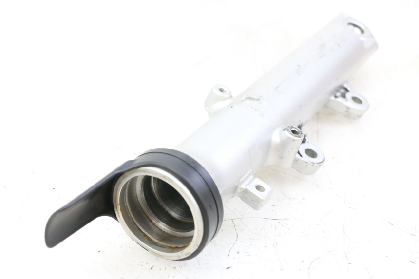 photo de LEWY POKROWIEC WIDEŁEK YAMAHA FZS FAZER 600 (2001 - 2003) - Zbliżenie techniczne