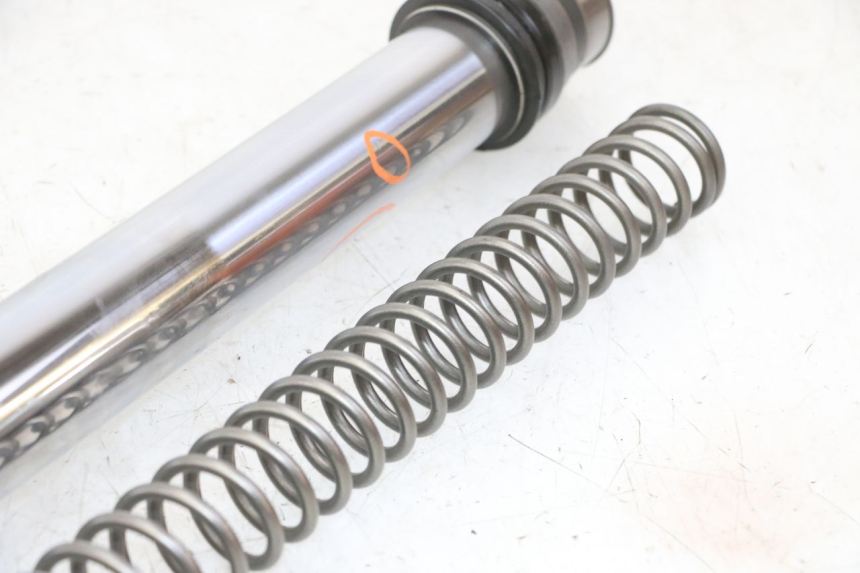 photo de LEWY POKROWIEC WIDEŁEK YAMAHA YZ 125 (1998 - 2005) - Zbliżenie komponentów