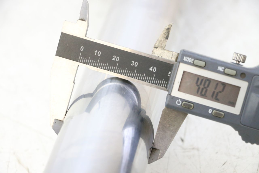 photo de LEWY POKROWIEC WIDEŁEK YAMAHA YZF YZ-F 450 (2014 - 2016) - Zoom stanu zużycia