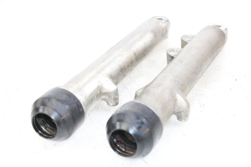 photo de OSŁONA WIDEŁEK ZAWIESZENIA PRZEDNIEGO SUZUKI GN 125 (1997 - 2000) - Zoom stanu zużycia