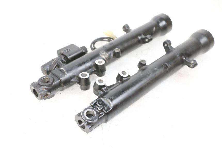 photo de OSŁONA WIDEŁEK ZAWIESZENIA PRZEDNIEGO KAWASAKI GPX R WARBIRD 600 (1988 - 1993) - Oznaczenia i referencje