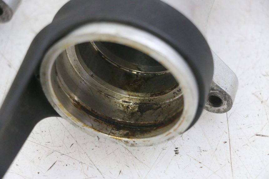 photo de OSŁONA WIDEŁEK ZAWIESZENIA PRZEDNIEGO SUZUKI GS GSE 500 (2001 - 2003) - Zoom stanu zużycia