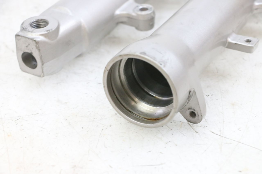 photo de OSŁONA WIDEŁEK ZAWIESZENIA PRZEDNIEGO SUZUKI GSF N BANDIT 600 (1996 - 1999) - Zoom stanu zużycia