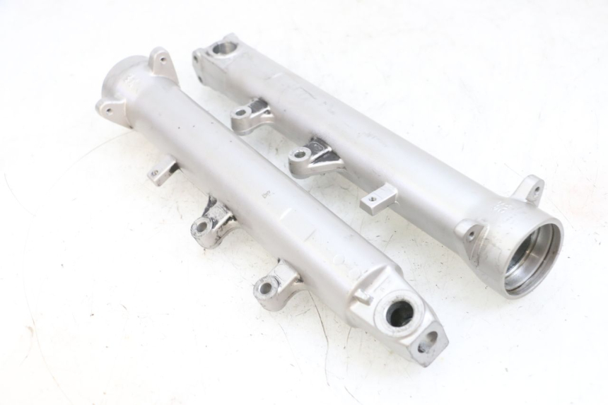 photo de OSŁONA WIDEŁEK ZAWIESZENIA PRZEDNIEGO SUZUKI GSF N BANDIT 600 (1996 - 1999) - Inny kąt widzenia