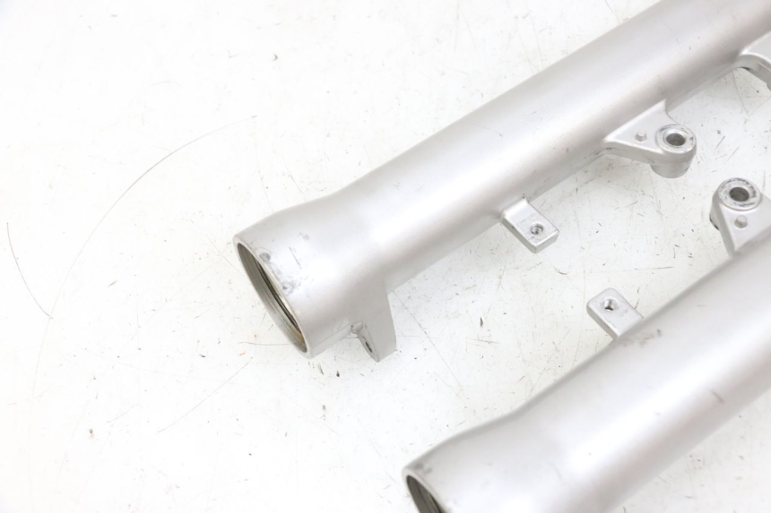 photo de OSŁONA WIDEŁEK ZAWIESZENIA PRZEDNIEGO SUZUKI GSF N BANDIT 600 (1996 - 1999) - Stan powierzchni