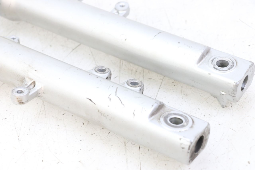 photo de OSŁONA WIDEŁEK ZAWIESZENIA PRZEDNIEGO HONDA NES AROBASE 125 (2000 - 2003) - Widok ogólny