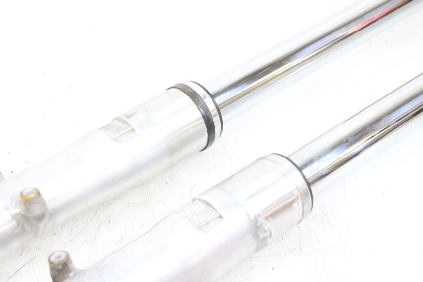 photo de OSŁONA WIDEŁEK AMORTYZATORA HONDA VT C2 SHADOW 750 (1997 - 2001) - Zoom stanu zużycia